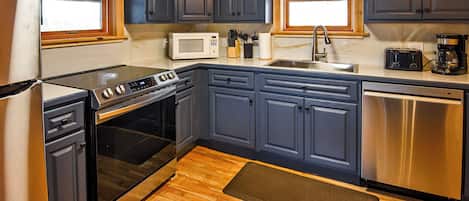 Micro-ondas, fogão, cooktop, lava-louças
