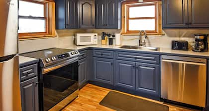 Cozy Seaside 3 Bedroom Cottage in Cole Harbour Village in Guysborough County