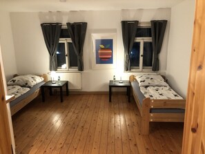 Free WiFi, bed sheets