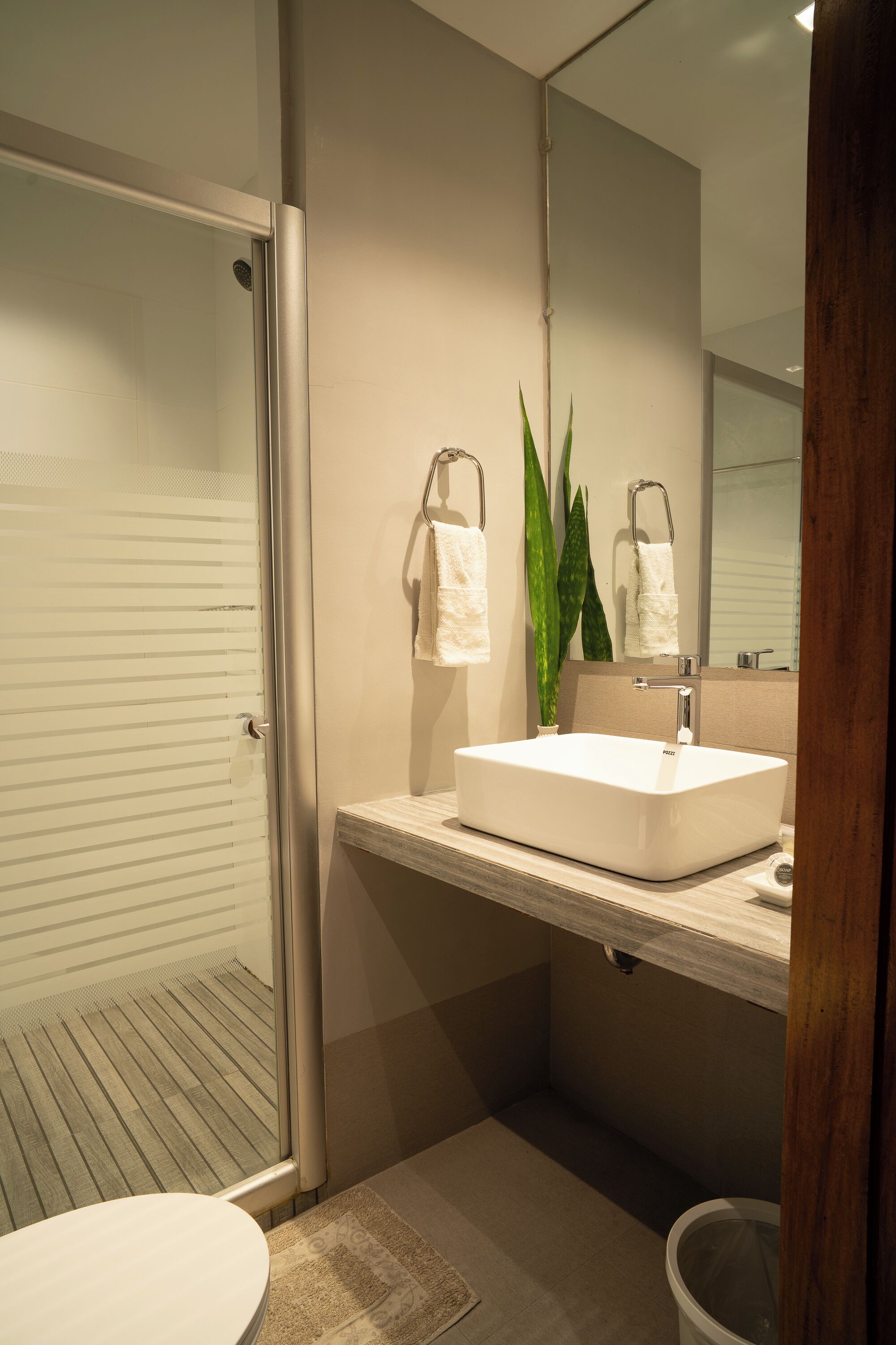 Foto - Madonna Hometel and Suites New Pandan