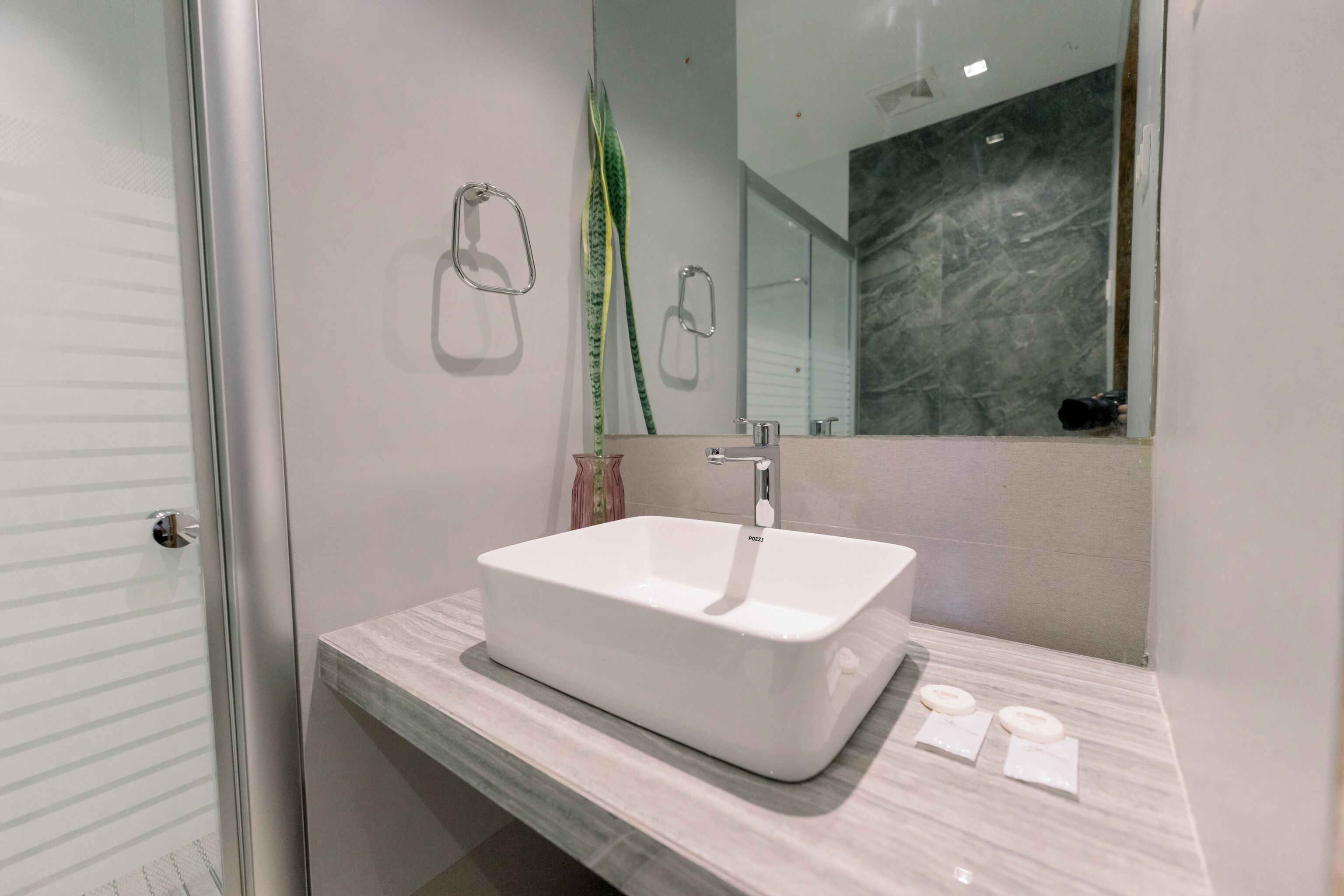 Foto - Madonna Hometel and Suites New Pandan