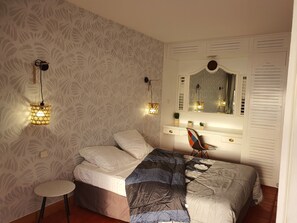 Comfort studio | Geluiddichte muren, een strijkplank/strijkijzer, gratis wifi, beddengoed