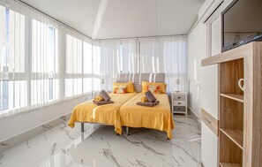 4 chambres, fer et planche à repasser, Wi-Fi gratuit