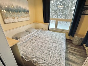 3 Schlafzimmer, Schreibtisch, Reisekinderbett, kostenloses WLAN