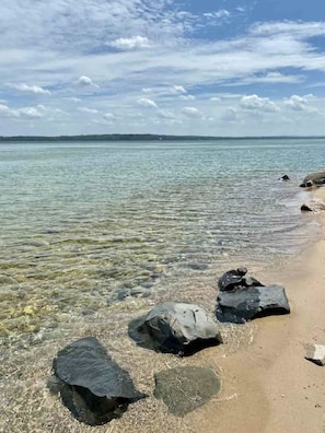 Espreguiçadeiras, toalhas de praia
