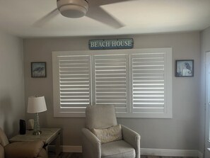 Interior - Cozy Ormond Beach Bungalow home w/ backyard and garage 1 block to the beach (Ormond Beach)