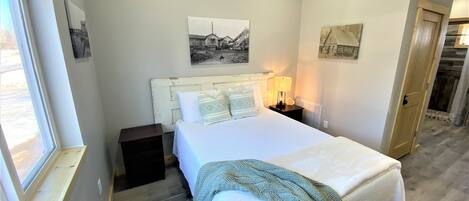 1 bedroom, iron/ironing board, travel crib, free WiFi