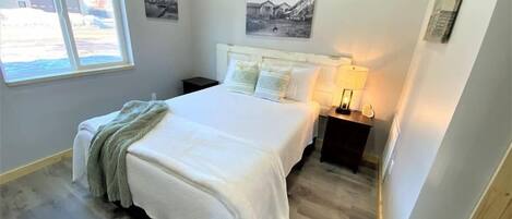 1 chambre, fer et planche à repasser, lit parapluie, Wi-Fi gratuit