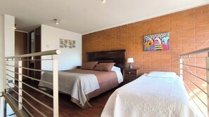 1 habitación, tabla de planchar con plancha y wifi gratis 