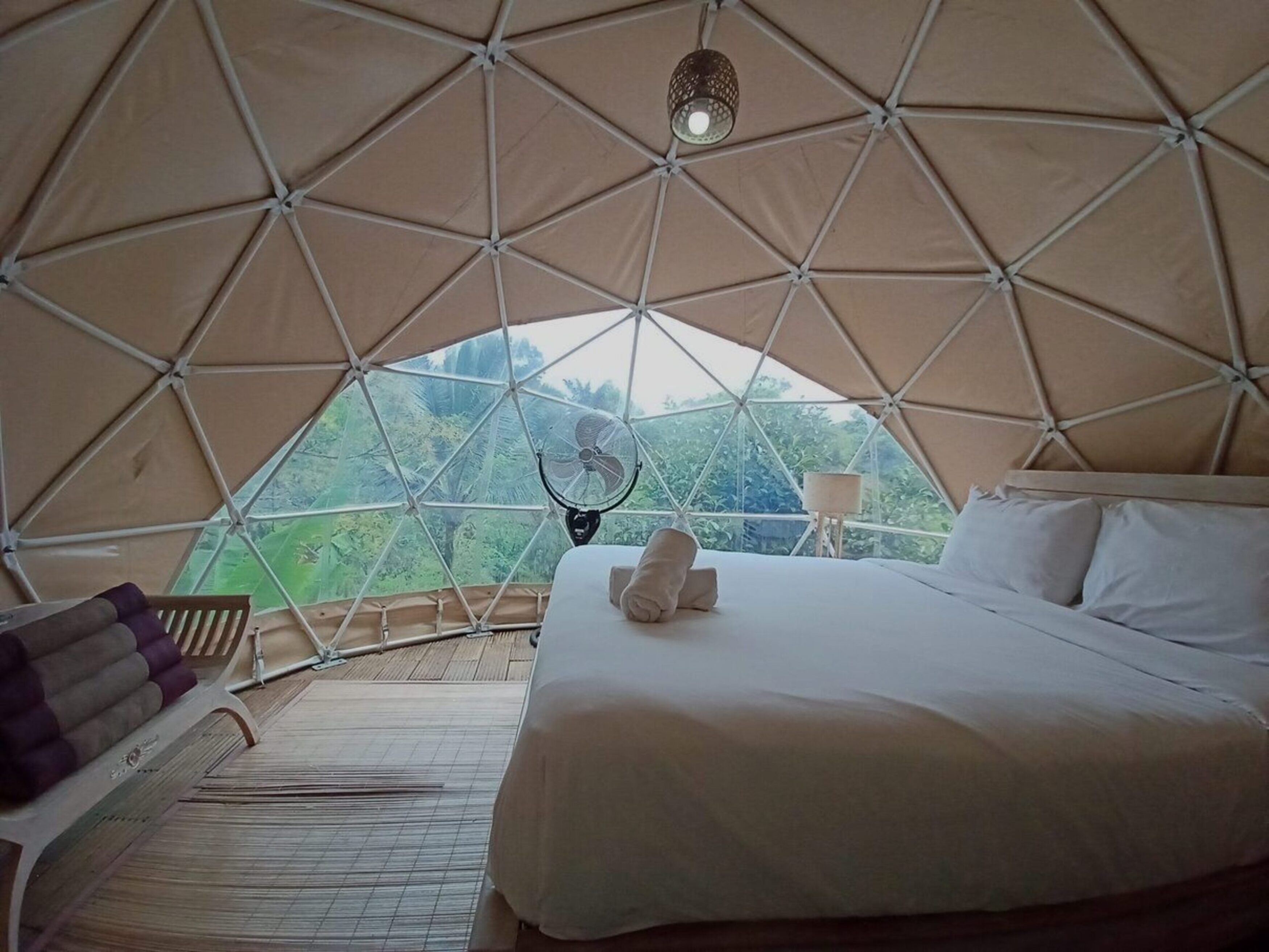 In-room safe, free WiFi, bed sheets