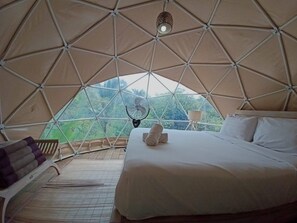 Coffres-forts dans les chambres, Wi-Fi gratuit, draps fournis