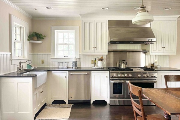 Frigorífic, microones, forn i placa de cuina