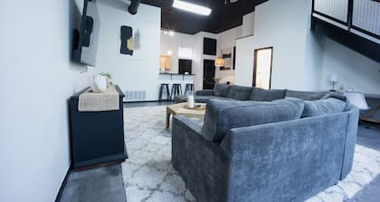 Casa de Flo - 3 BD/3 Bath SPACIOUS CONDO