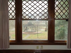 Interior - Parkview House on the River (Marietta)