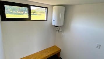 Eenvoudige tent | Gemeenschappelijke badkamer