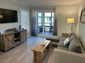 Living area - Welcome to Ocean Breeze Condo in the Sea Oaks Complex (Murrells Inlet)