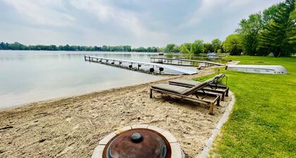 Family Friendly Sandy Beach Lake Home! Your 3Bed, 2Bath Escape For All Seasons!