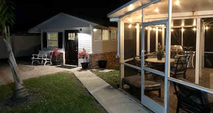 Private Cozy Cottage Studio
