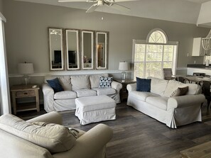 TV - Quiet Beach Getaway (Myrtle Beach)