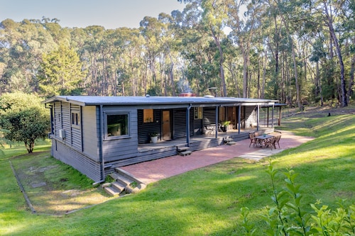 Private forest surround in Yarra Valley - In-between Warburton & Healesville