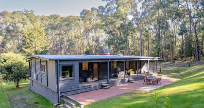 Private forest surround in Yarra Valley - In-between Warburton & Healesville