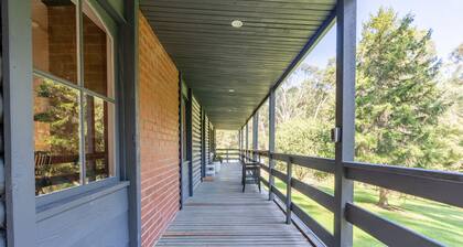 Private forest surround in Yarra Valley - In-between Warburton & Healesville