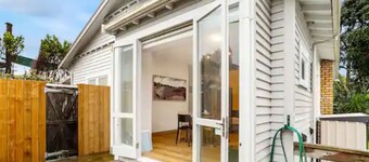 Lovely 3-Bedroom Home With Free Parking