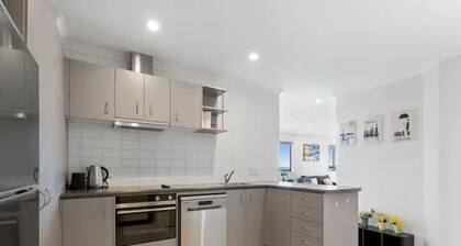 Eden Terrace Two Bedroom Free Parking