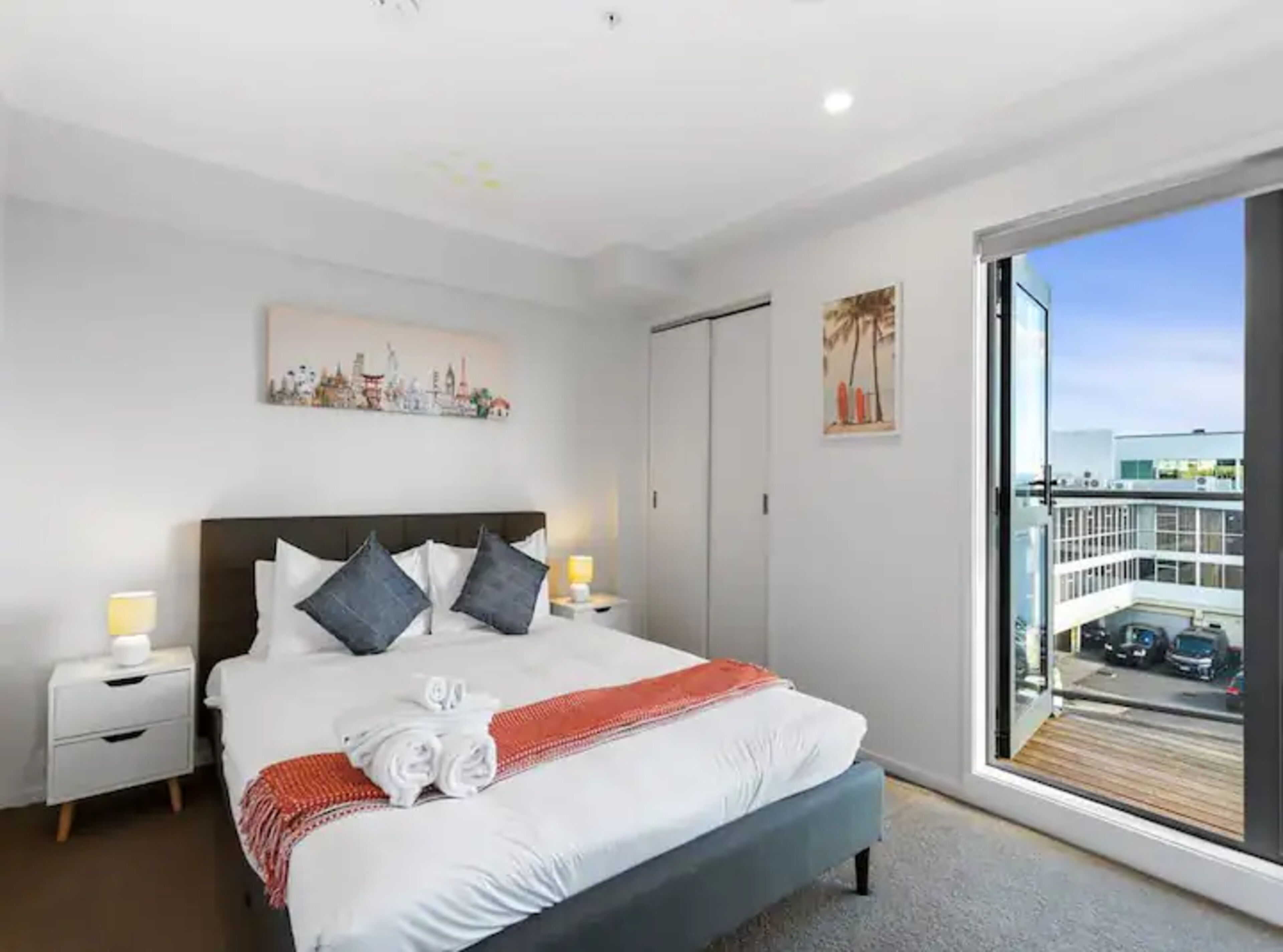 Apartment | 1 bedroom, individually decorated, individually furnished