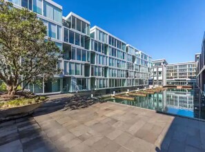 Exterior - Wynyard Viaduct Harbour 2BR+Parking: Zodiak Stays (Auckland)