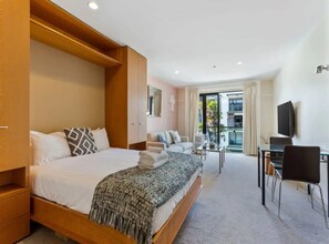 Apartment | 1 bedroom, individually decorated, individually furnished - One-bedroom loft in Viaduct by Zodiak Stays (Auckland)