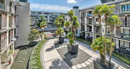 Enormous CBD 1BR Unit w/ Parking by Zodiak Stays