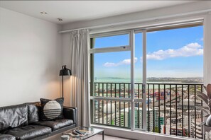 1 quarto, individualmente decorados, individualmente mobiliados