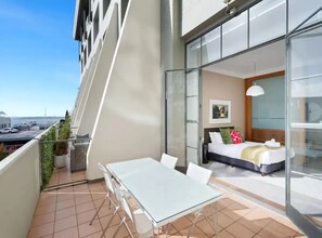 Apartment | 1 bedroom, individually decorated, individually furnished - Lovely Bright Apt w/ Pool and Gym by Zodiak Stays (Auckland)