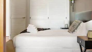 Apartment | 1 bedroom, individually decorated, individually furnished