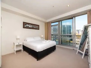 1 bedroom, individually decorated, individually furnished