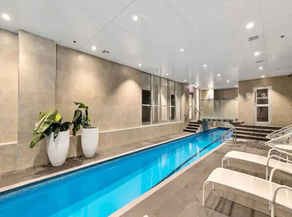 Piscine intérieure