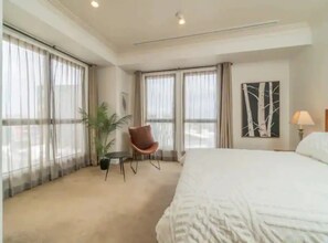 Apartment | 1 bedroom, individually decorated, individually furnished - Spacious 1BR Apt Parking+Gym+Pool Zodiak Stays (Auckland)