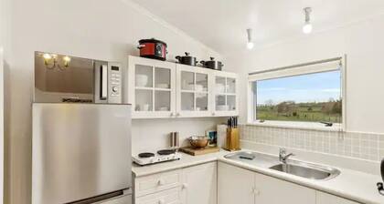 Charming 3 Bedroom Home In Tranquil Rural Karaka