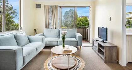 Lovely 2-Bedroom Rental with Parking Zodiak Stays