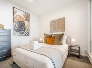 Apartment - Spacious Character Apartment (Auckland)