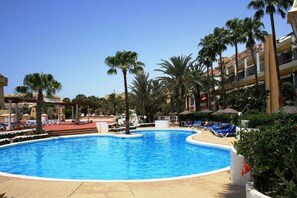 Pool - Apartamentos Matorral (Pajara)