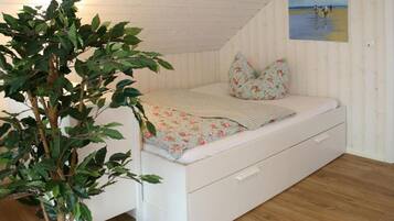 1 bedroom, WiFi, bed sheets