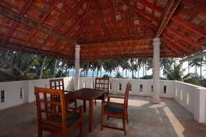 Dining room - Paraikal Beach Resort (Vilavancode)