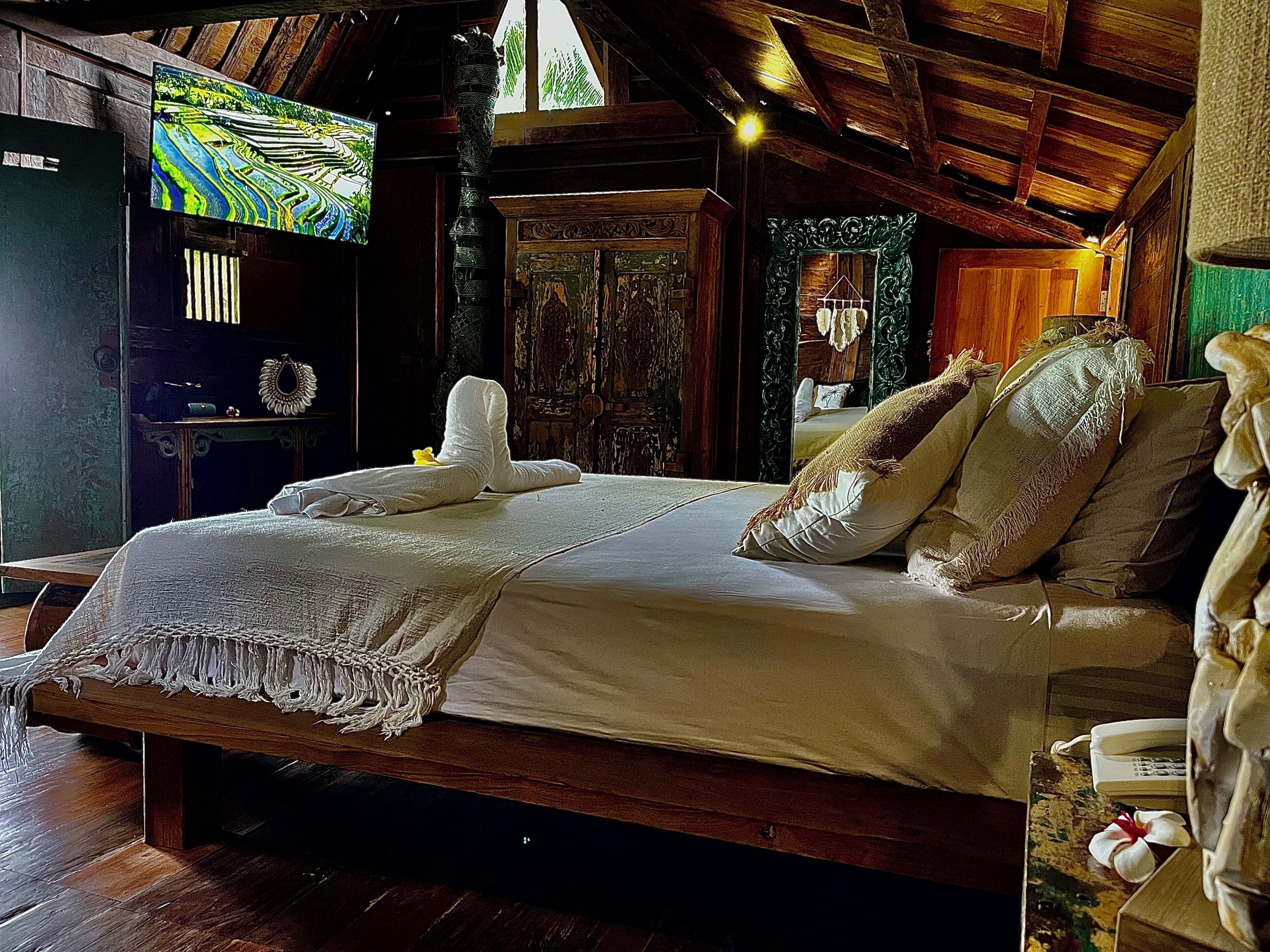 Deluxe Bungalow | Egyptian cotton sheets, premium bedding, pillow-top beds, minibar