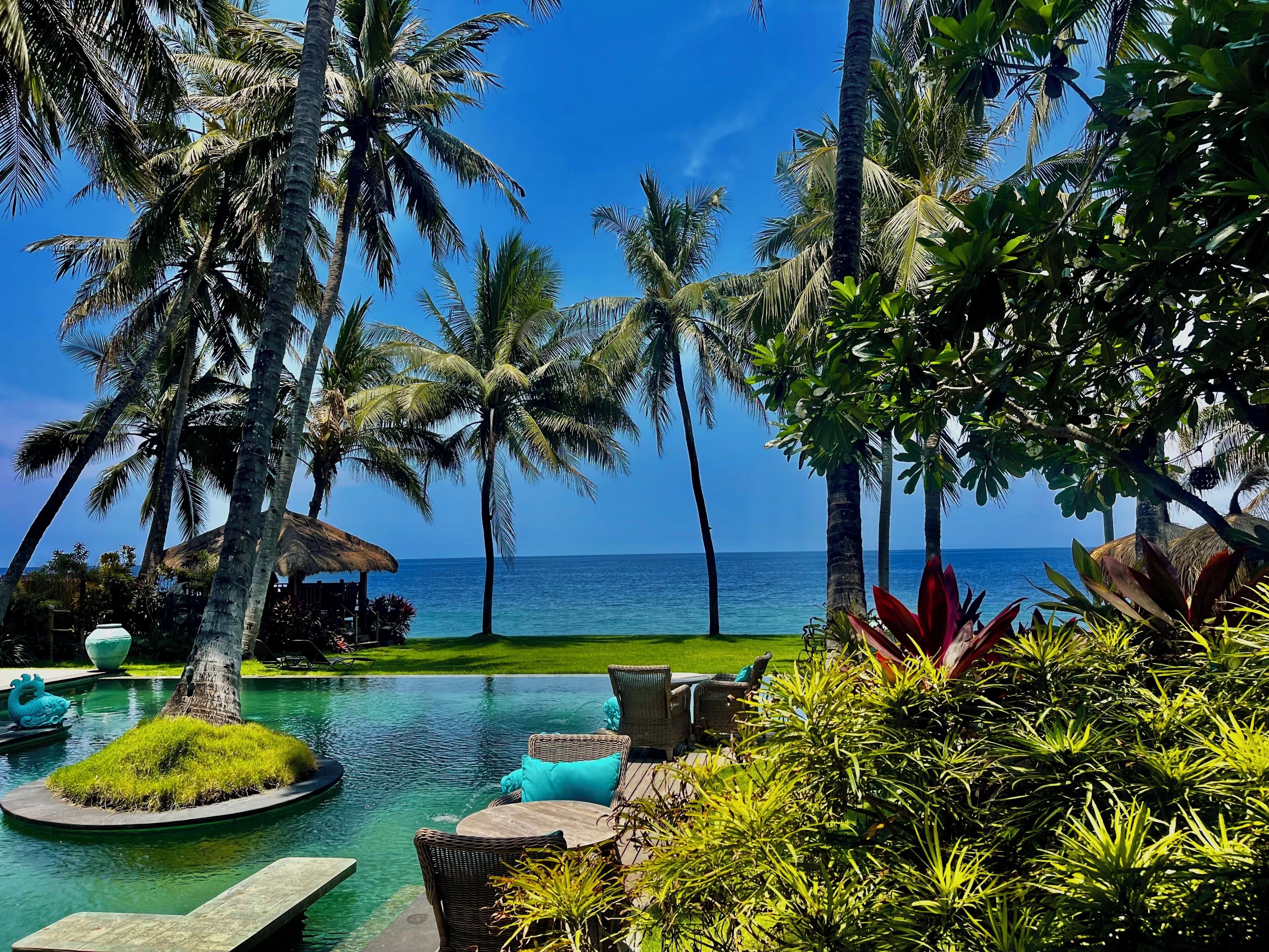 2 outdoor pools, pool umbrellas, sun loungers