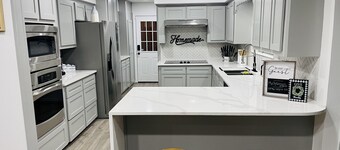 The Olive Retreat - Minutes from SHSU - STATE PARK & MORE