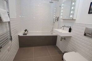 Hair dryer - Modern holiday apartment in Worthing with sea view (West Sussex)