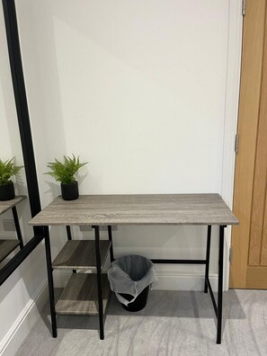 Interior - Modern holiday apartment in Worthing with sea view (West Sussex)