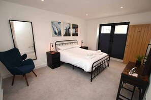1 Schlafzimmer, Bügeleisen/Bügelbrett, Reisekinderbett, WLAN